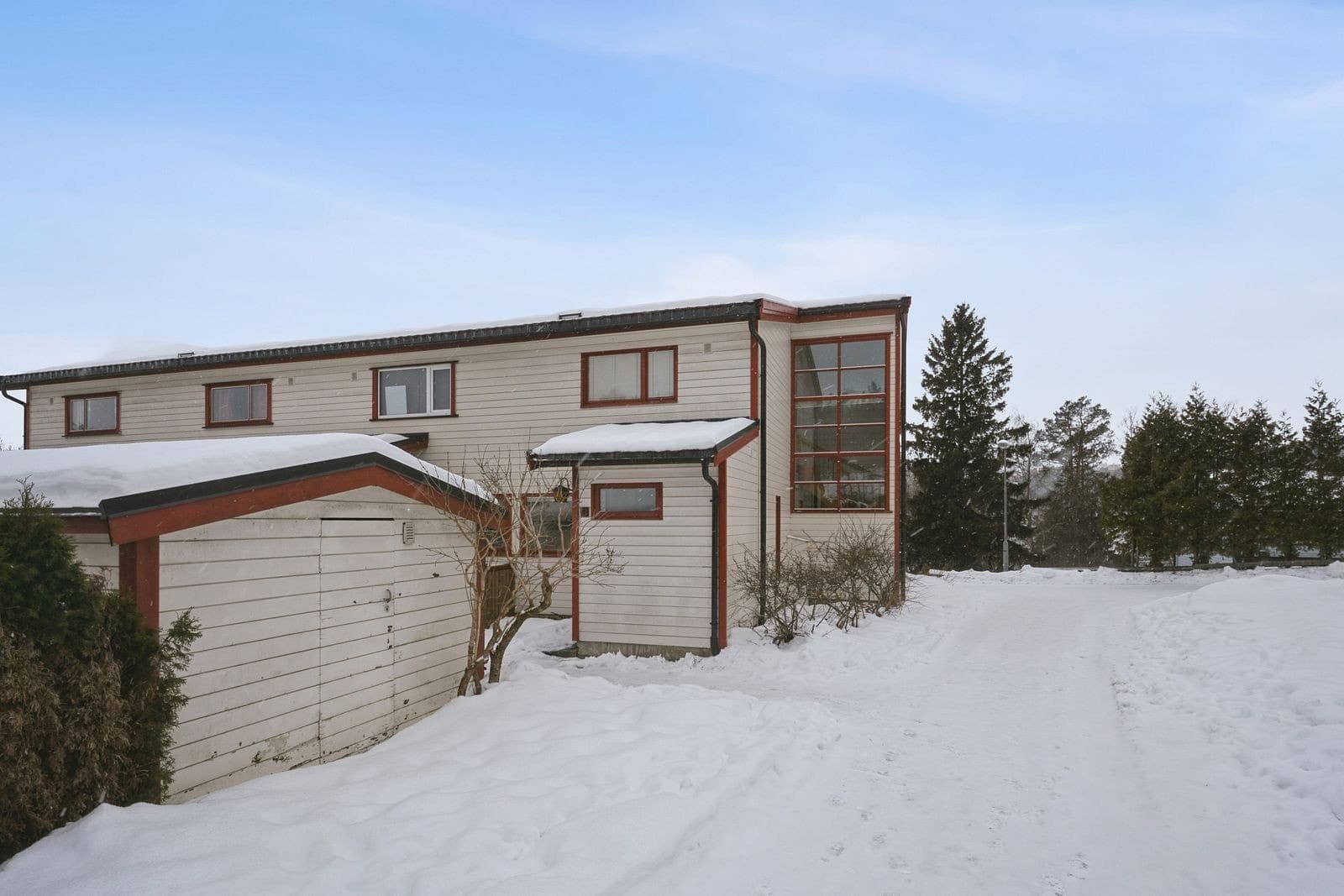 Vestli - romslig rekkehus med fin beliggenhet - bilde 1